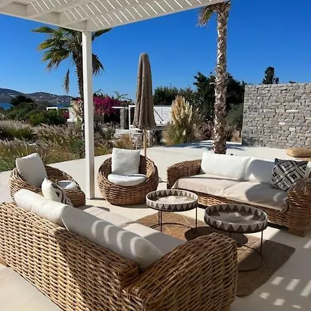 Moderne Mit Pool Und Meerblick *